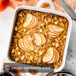 Spiced Apple Oatmeal Bake
